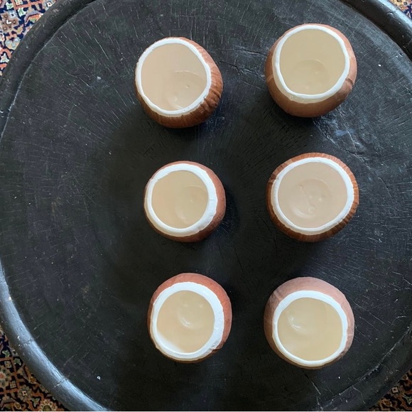 🌞🌴🌴Party Time! Six Vintage Trader Vic Coconut Mugs! - Picture 4 of 11